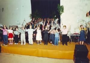 Gereja JKI Injil Kerajaan - Natal 2001 00012